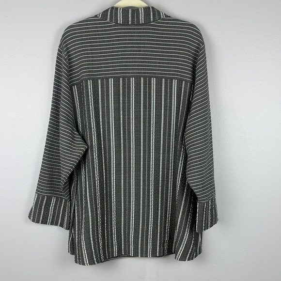 Habitat Casual Lightweight Gray and White Striped 3/4 Sleeve Tunic Top Size XXL - Picture 10 of 10